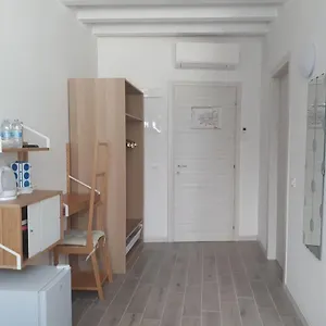 La Nuova Fabbrica Delle Caramelle 2*, Milano Italia